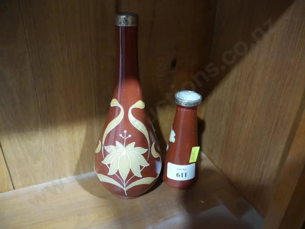 Two vases Image 1++