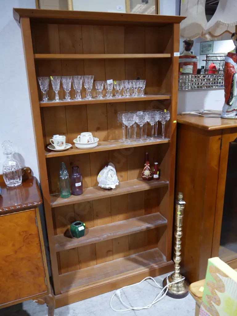 Bookcase Image 1++