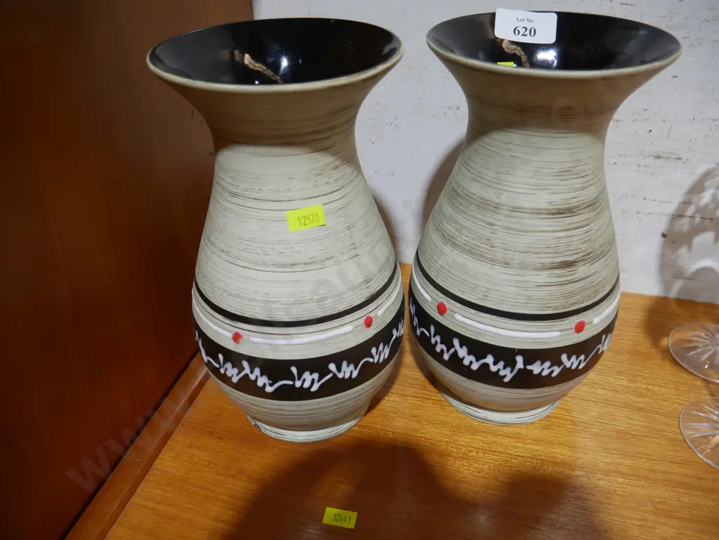 Two German vases Image 1++