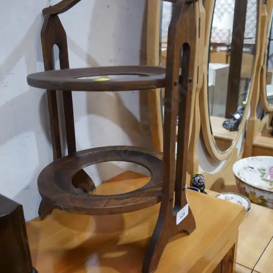 Wooden plate stand