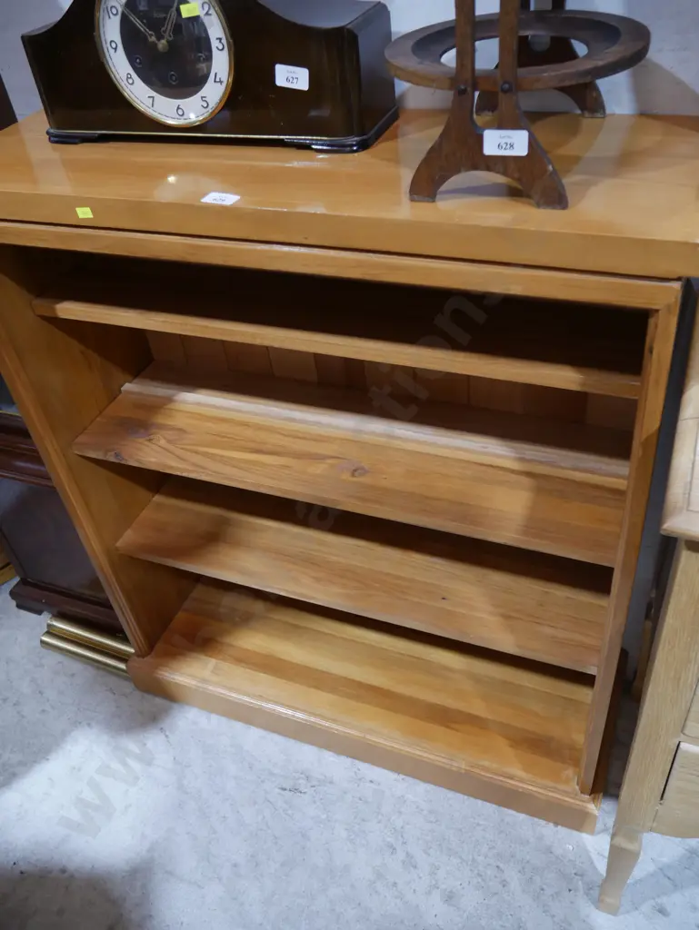 Bookcase Image 1++