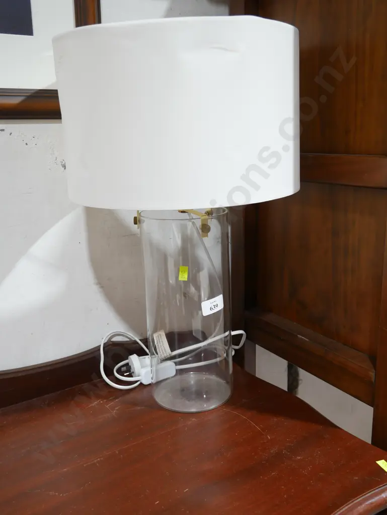 Modern table lamp Image 1++