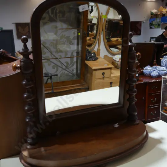 Vanity mirror