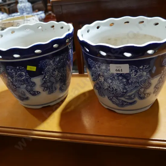 Oriental pot planters