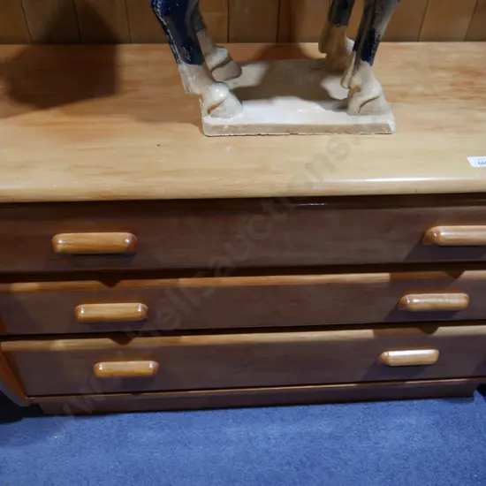 Lowboy