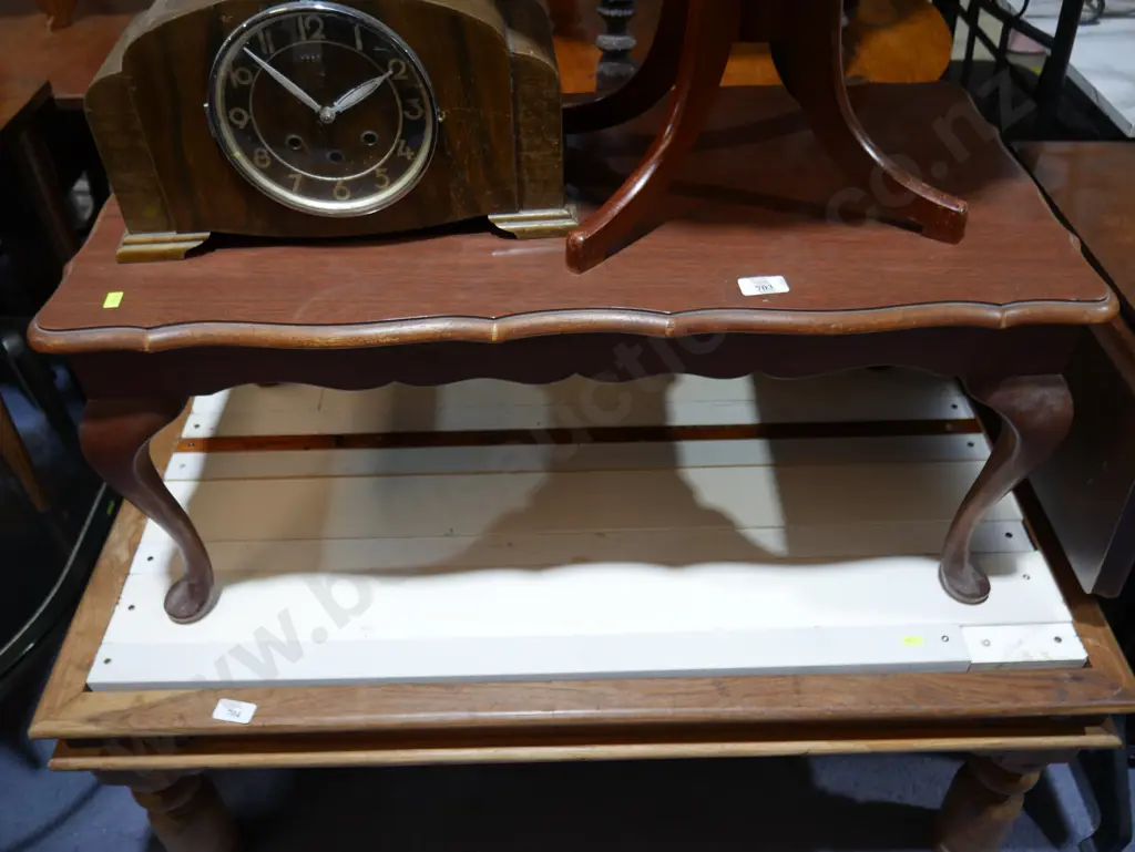 Coffee table Image 1++