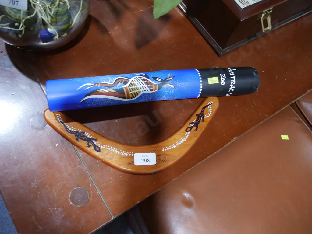 Didgeridoo and boomerang Image 1++