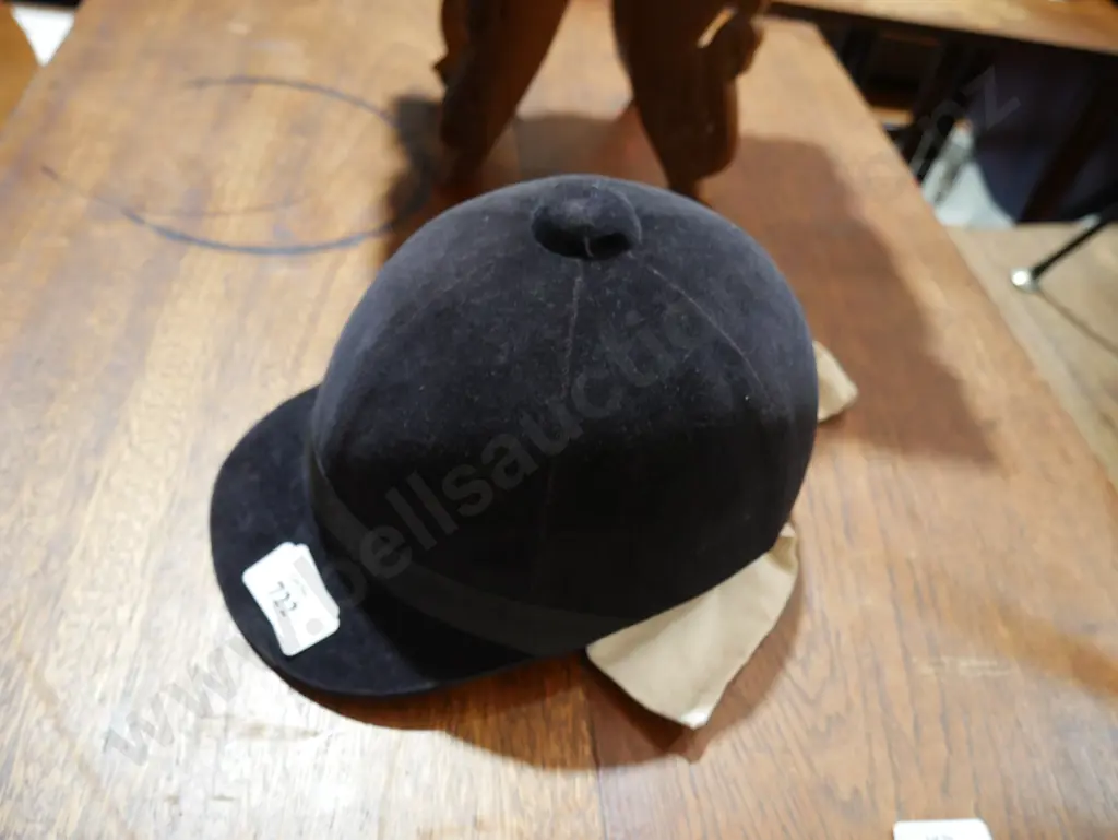Horse riding helmet Image 1++