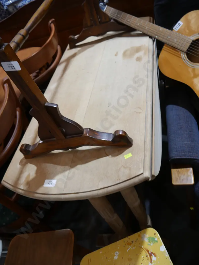 Gate leg drop leaf table Image 1++
