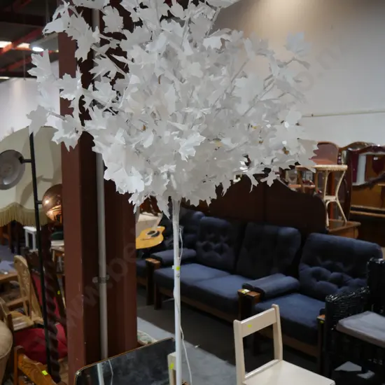 Light up tree