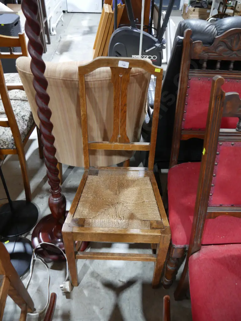 Seagrass seat chair Image 1++