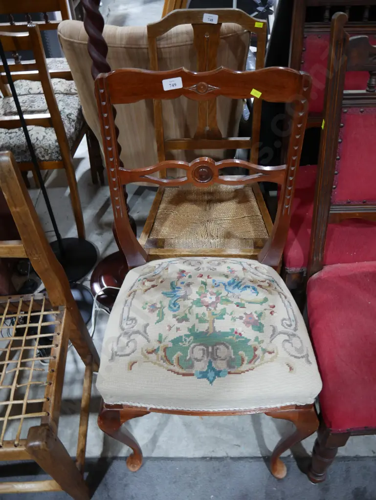 Tapestry seat dining chair Image 1++