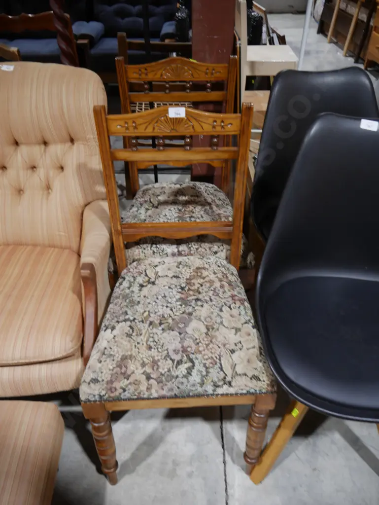 Two dining chairs Image 1++