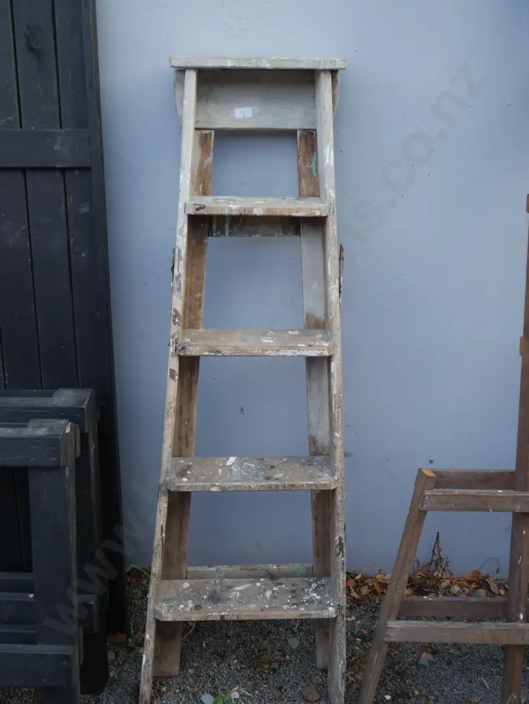 Wooden ladder Image 1++