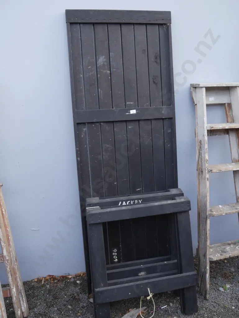 Black wooden table Image 1++