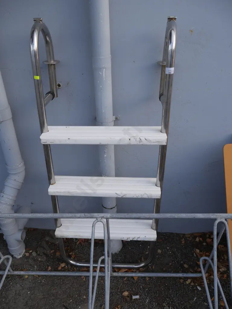 Pool ladder Image 1++