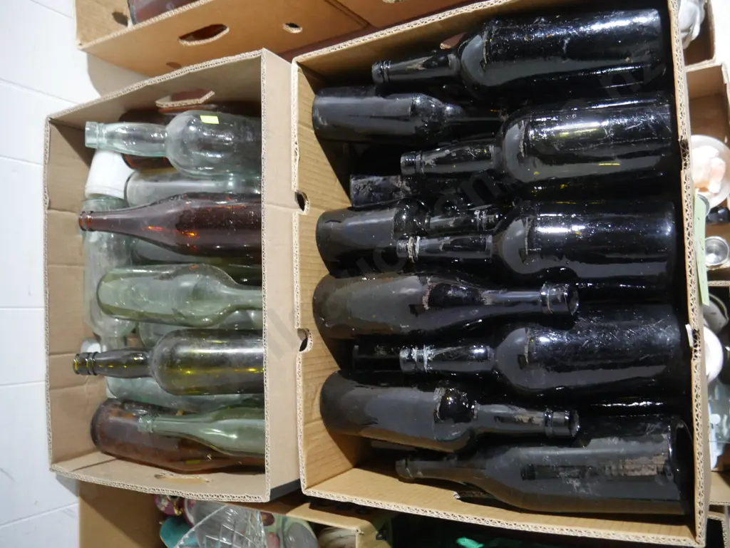 2 boxes of old glass bottles Image 1++