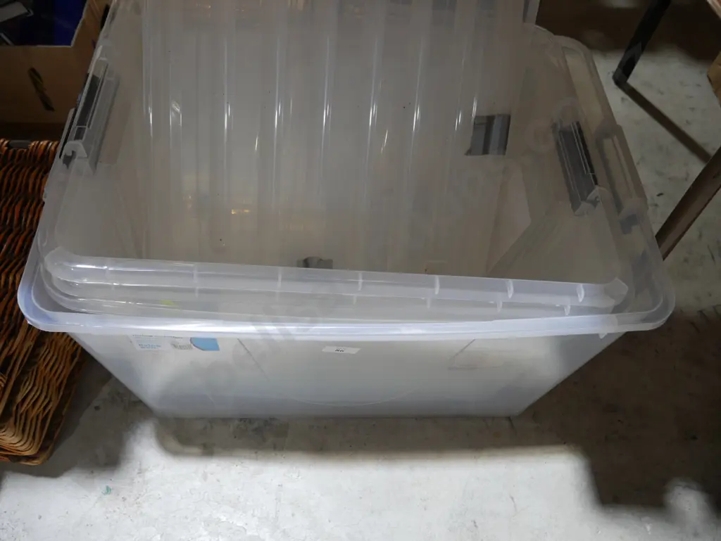 Plastic storage bins Image 1++