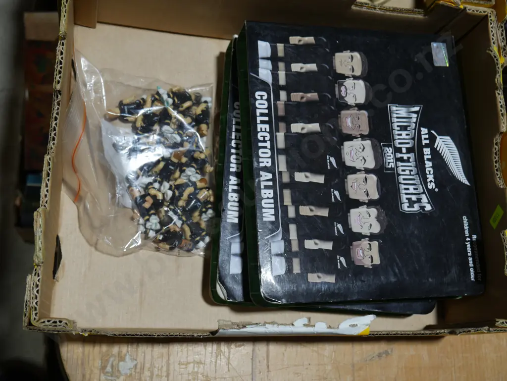 All blacks micro figures Image 1++