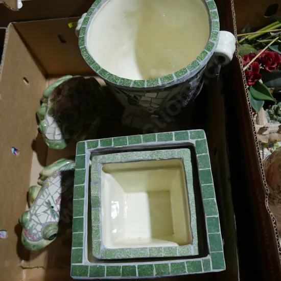 Tile mosaic frogs and plant pots