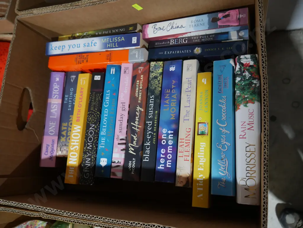 Box of books Image 1++