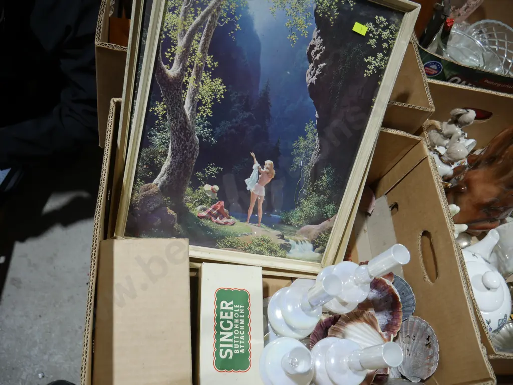 Artworks, shells etc Image 1++