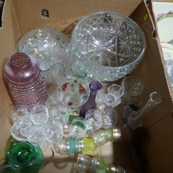 Box of glassware