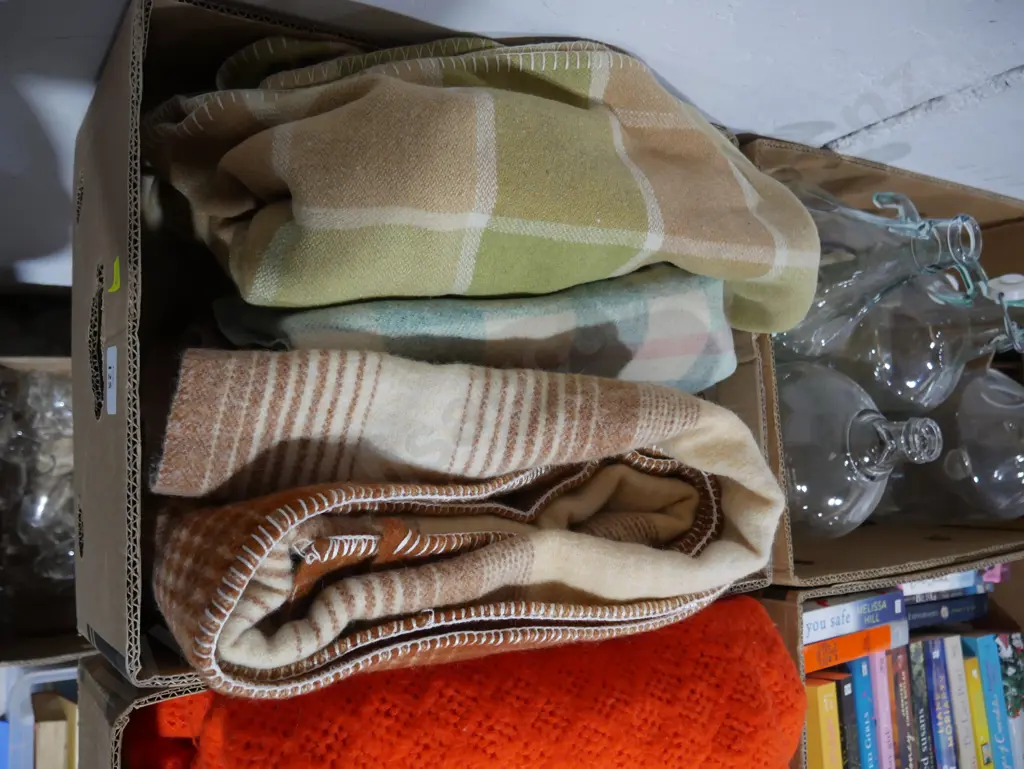 Woolen blankets Image 1++