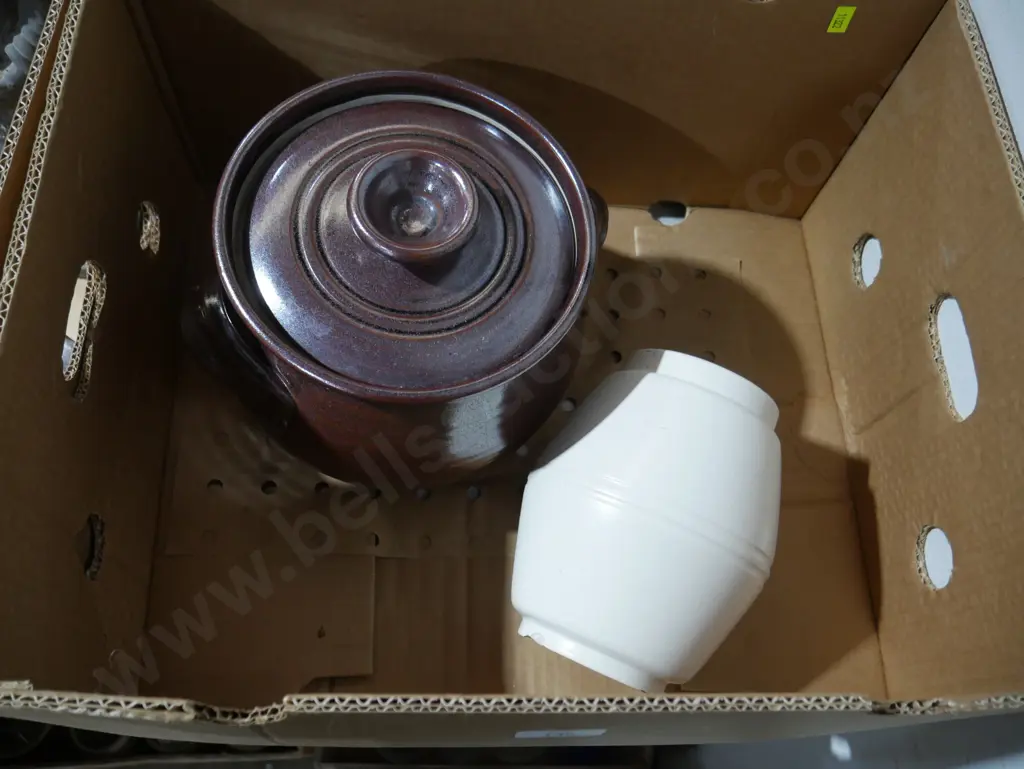 Studio pottery casserole, hand potted Crown Lynn vase Image 1++