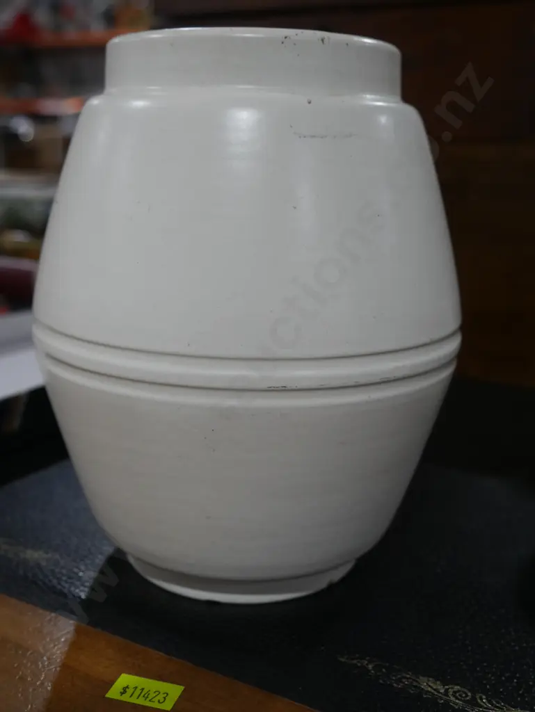 Studio pottery casserole, hand potted Crown Lynn vase Image 1++