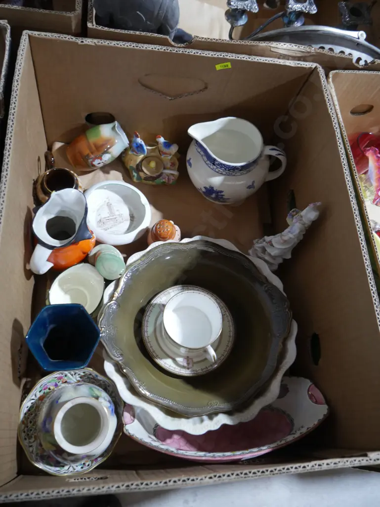 Coloured glassware Image 1++