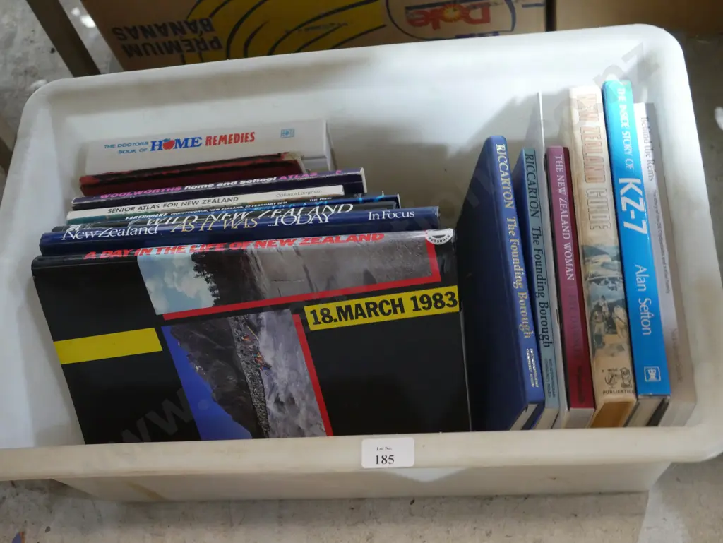 New Zealand books Image 1++