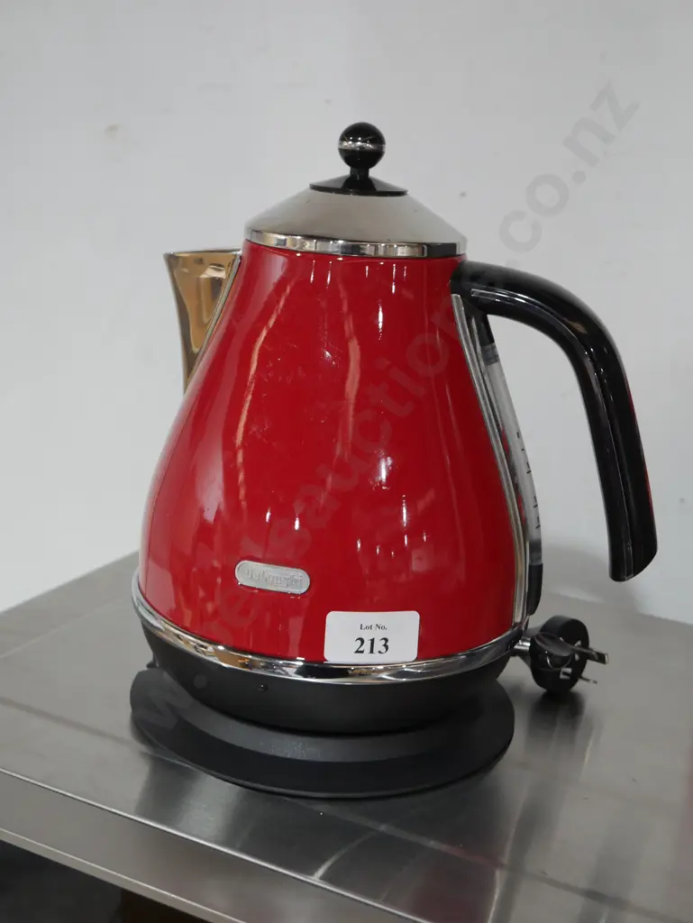 Delonghi kettle Image 1++