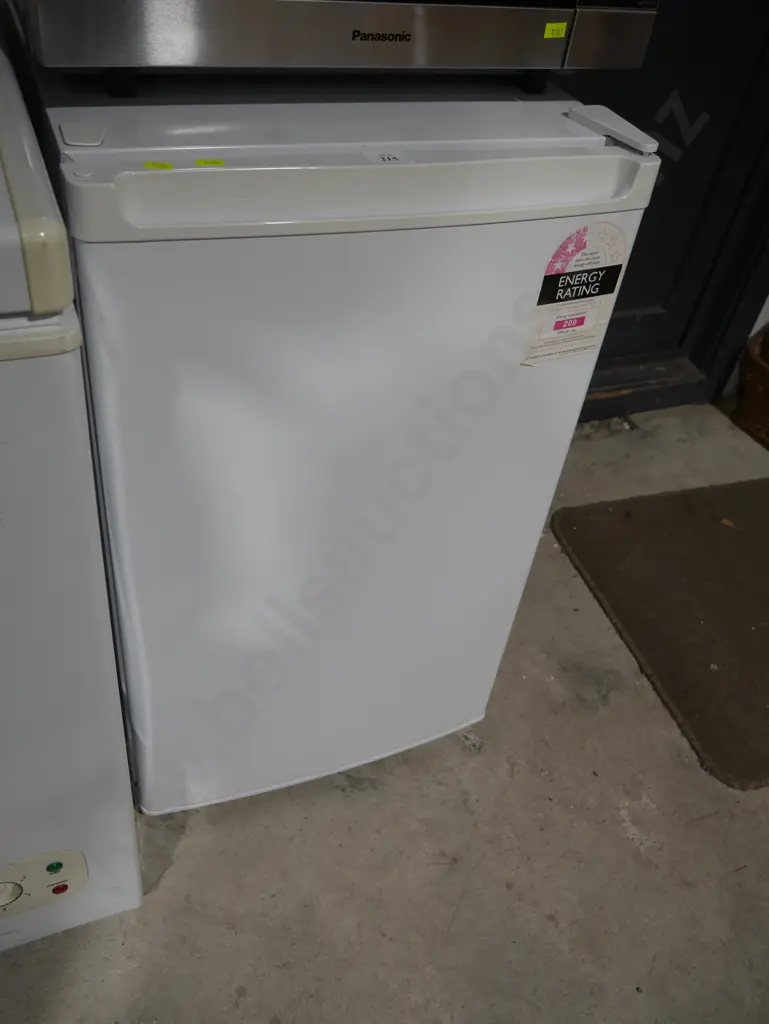 Mini fridge Image 1++