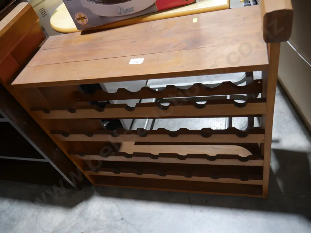 Wooden wine rack Image 1++