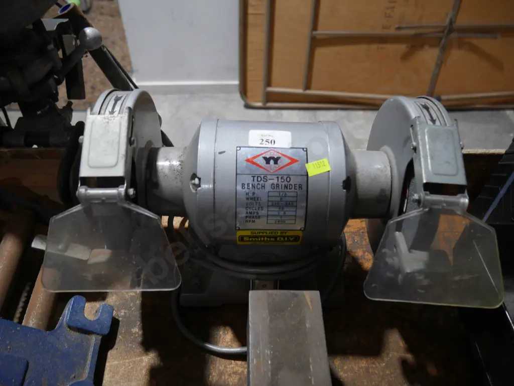 Bench grinder Image 1++