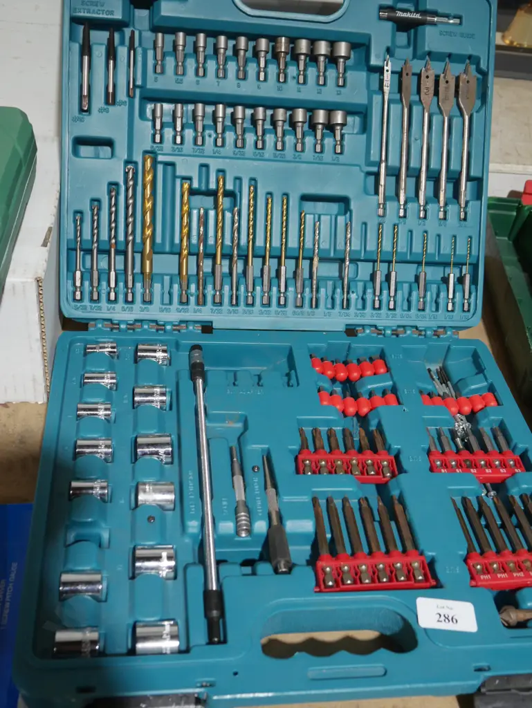 Makita drill bit / socket set Image 1++