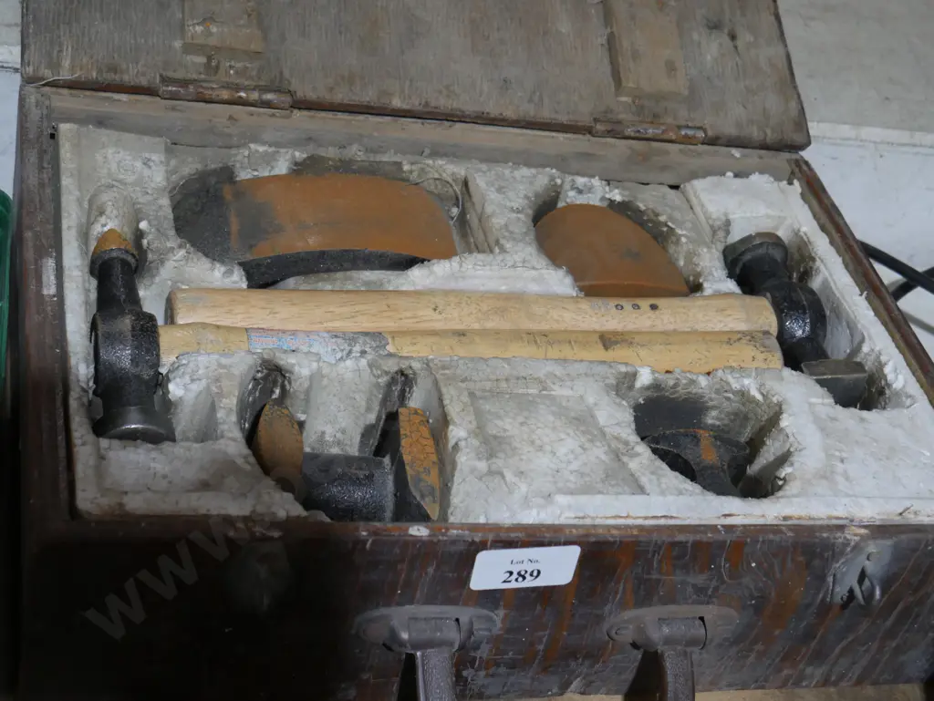 Panel beating tools Image 1++