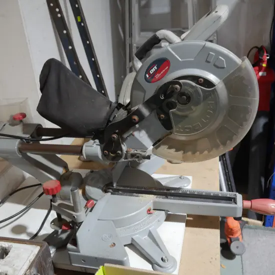 Icon sliding mitre saw