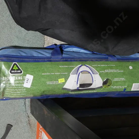 Greatland small dome tent