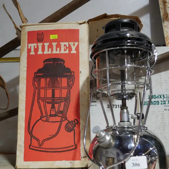 Tilley lantern
