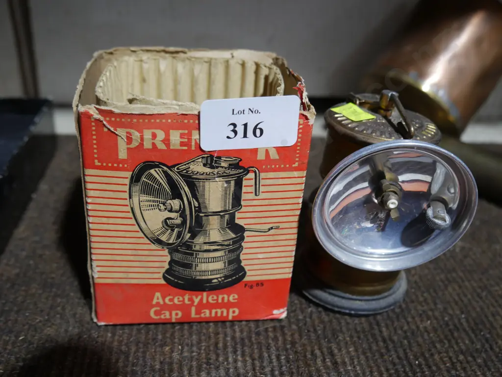 Acetylene cap lamp Image 1++