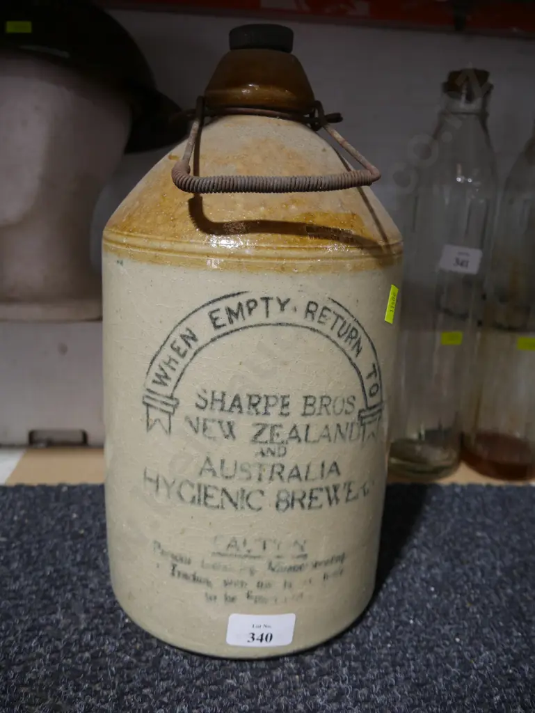 Sharp Bros 1 gallon jar, Christchurch Brick Co maker Image 1++