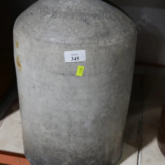 wischer & Yarraville stone jar