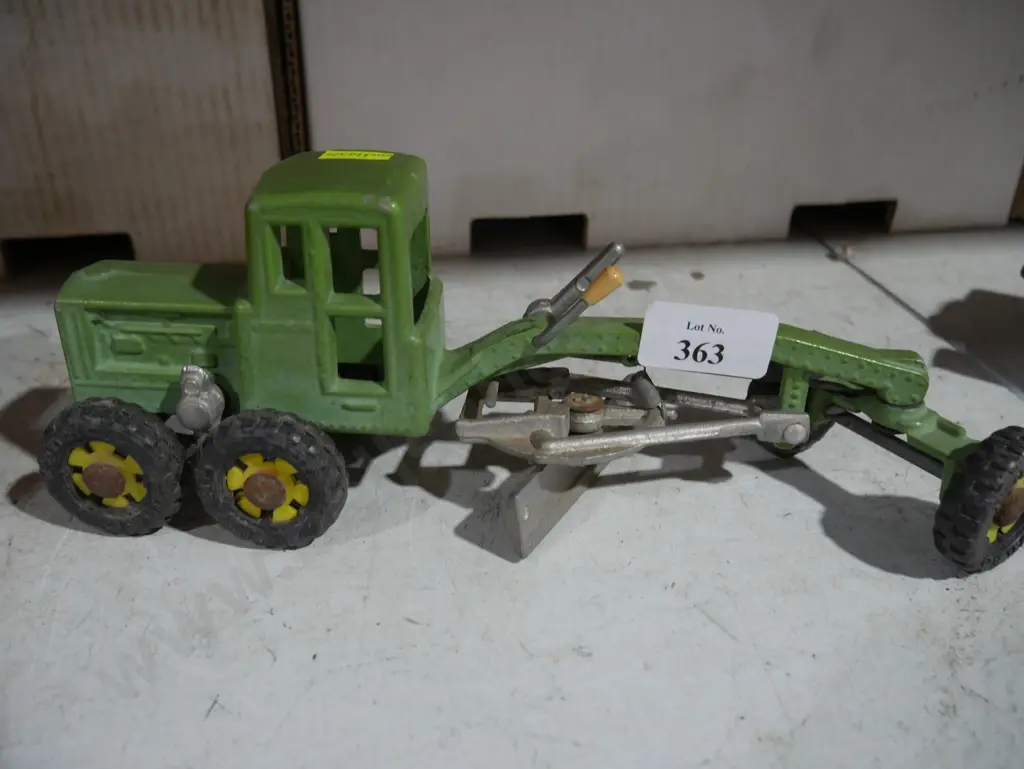 Fun ho road grader Image 1++