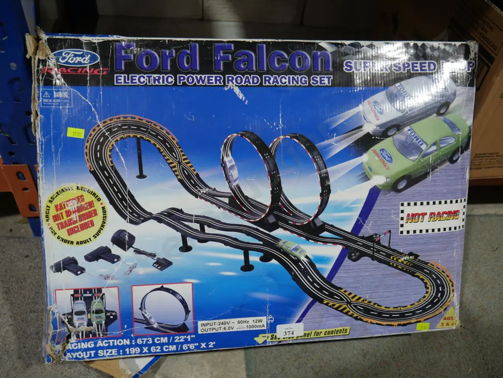 2 toy road racing sets Image 1++