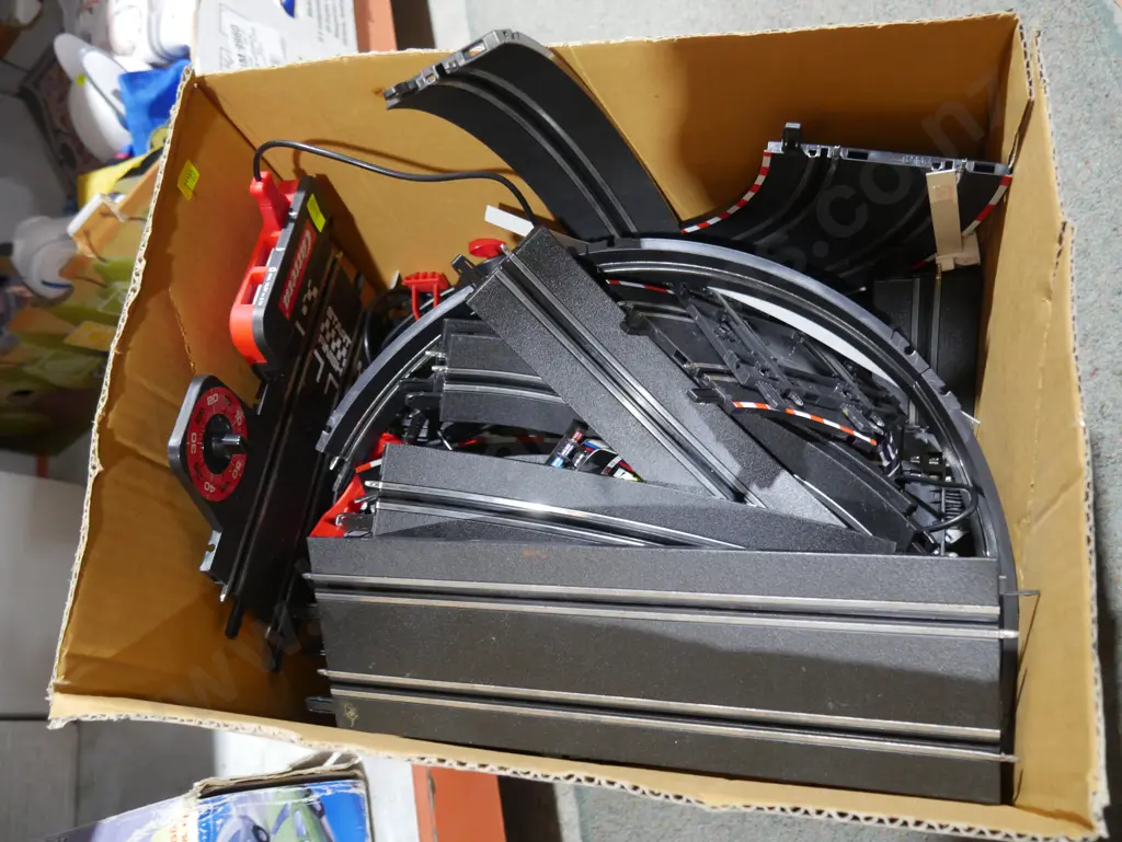 2 toy road racing sets Image 1++