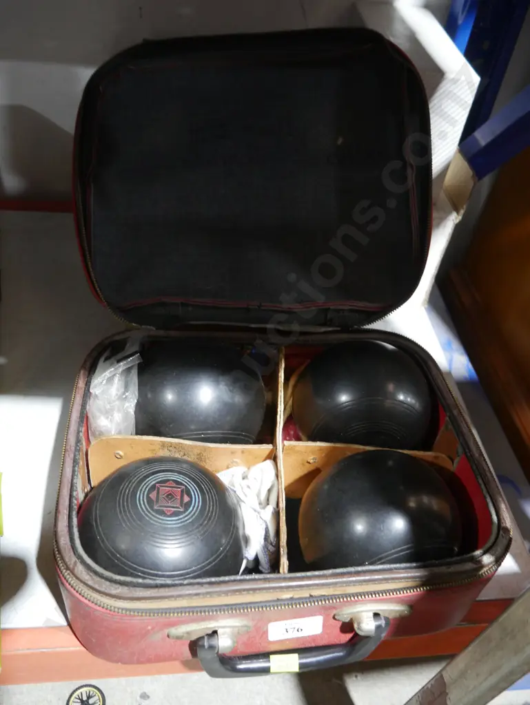 Lawn bowls Image 1++