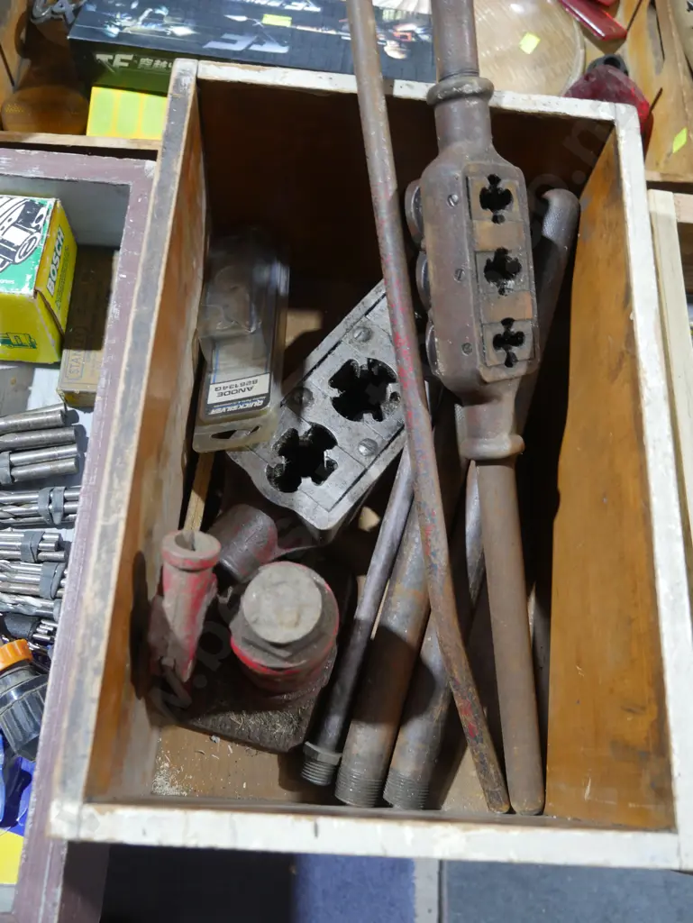 Taps, jack Image 1++