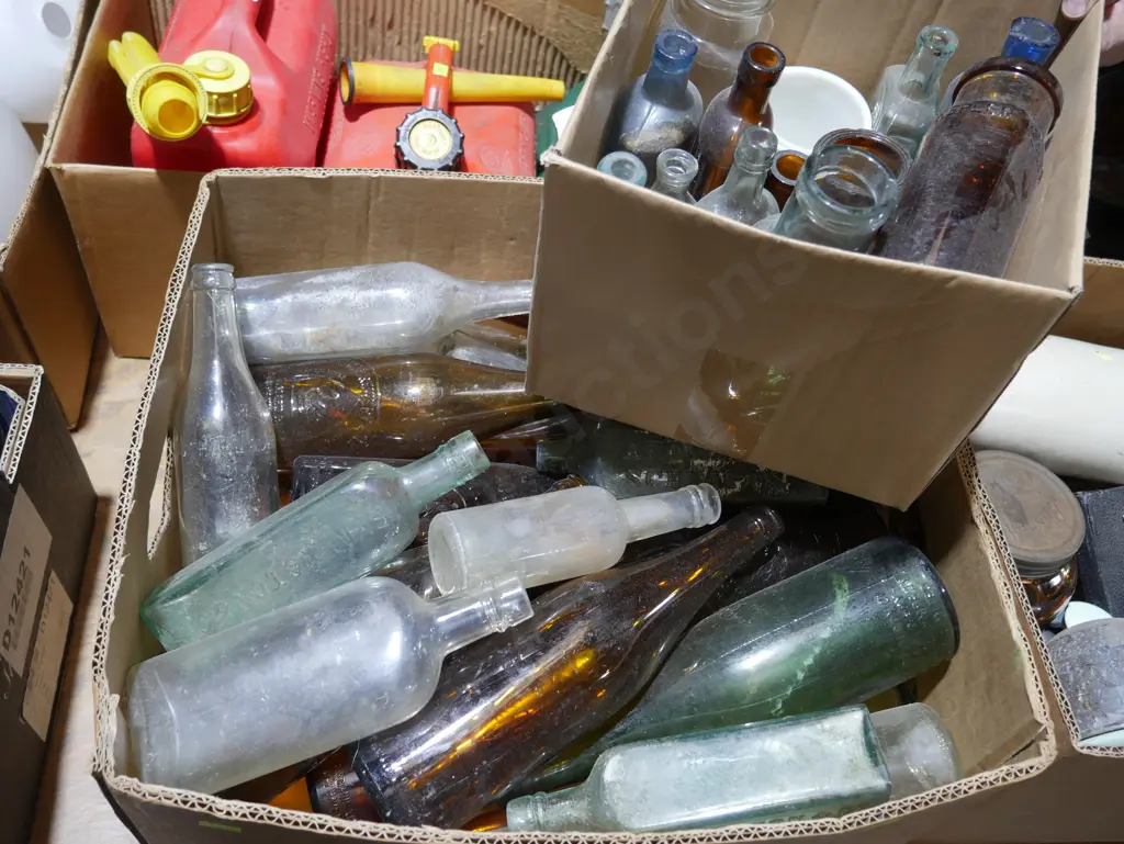 Two boxes of bottles Image 1++